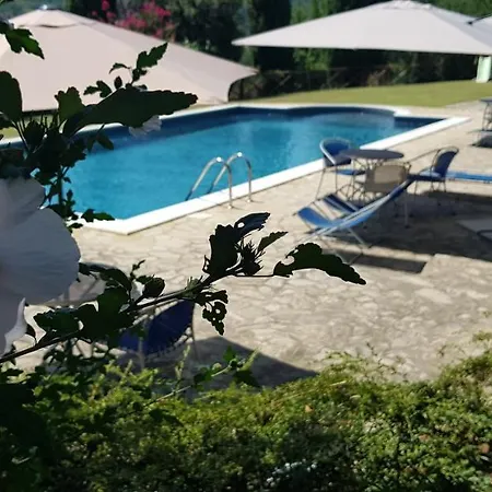 Апартаменты In Campagna Con Piscina A *